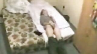 سنہرے بالوں والی فاح ...