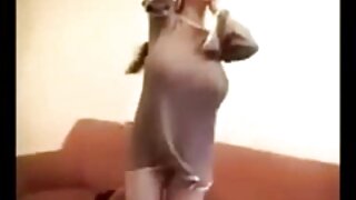 دلکش Gemma اپنے بوائ ...