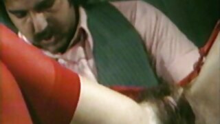 شہوت انگیز سیاہ بالو ...
