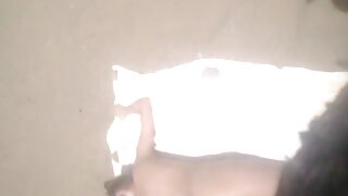 بڑی نیچے والی لالچی  ...